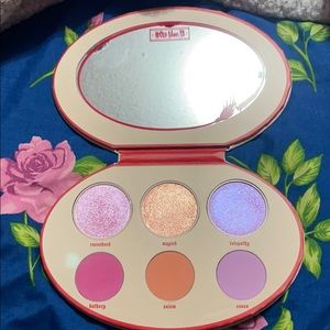 Fetish blush + highlighter palette